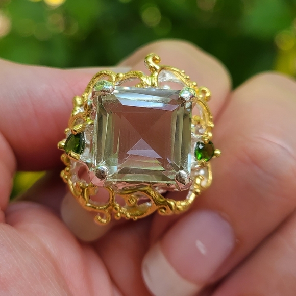 Genuine green amethyst sterling ring - Picture 3 of 13